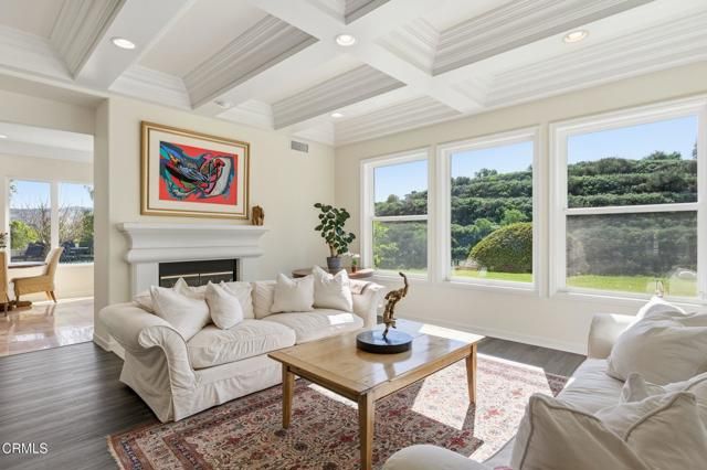 7168 Camino Las Ramblas, Camarillo, CA 93012