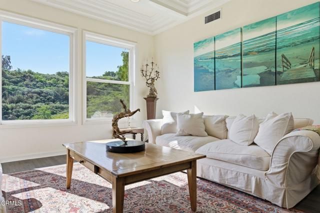 7168 Camino Las Ramblas, Camarillo, CA 93012