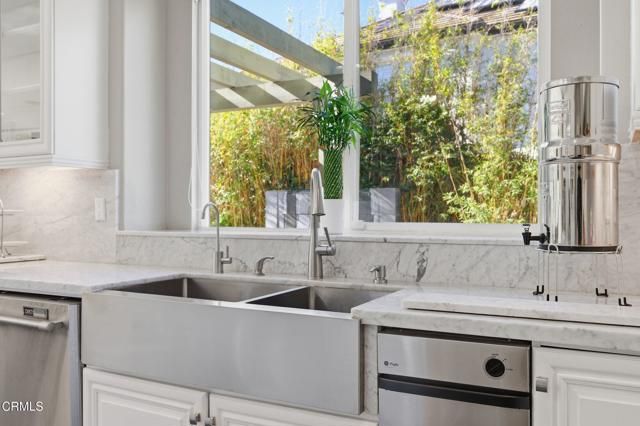 7168 Camino Las Ramblas, Camarillo, CA 93012