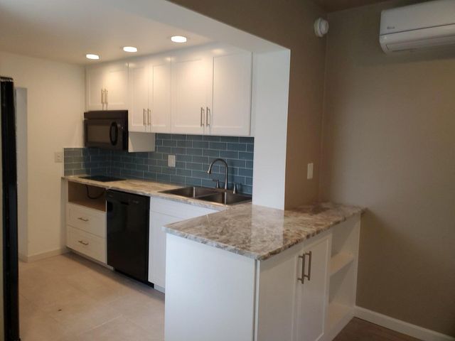 2574 NE Roberta Street, Jensen Beach, FL 34957
