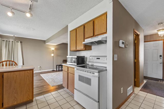 4884 Ivywild Avenue, Hilliard, OH 43026