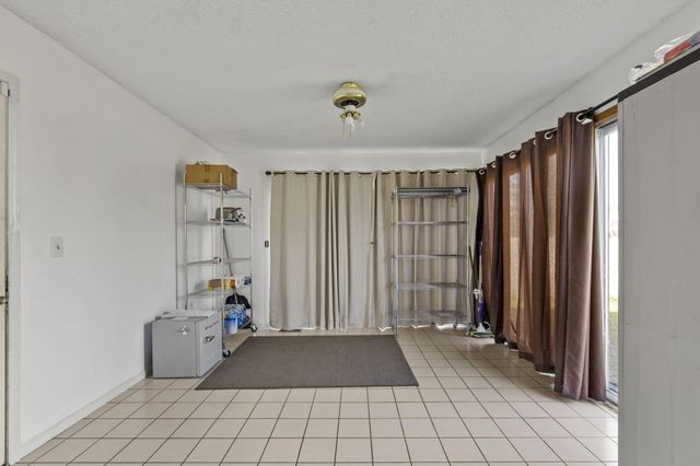 4884 Ivywild Avenue, Hilliard, OH 43026