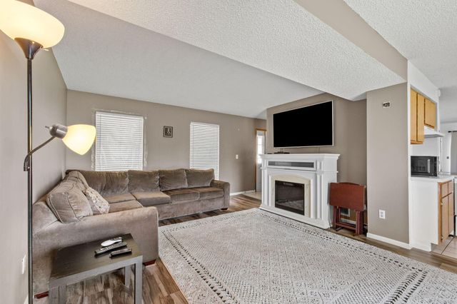 4884 Ivywild Avenue, Hilliard, OH 43026