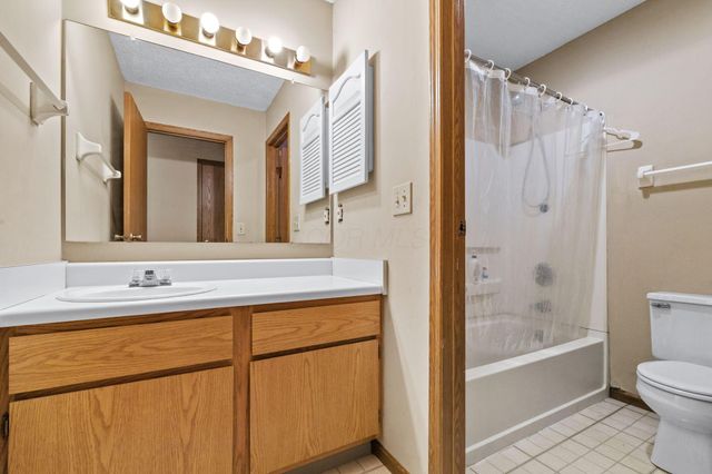 4884 Ivywild Avenue, Hilliard, OH 43026