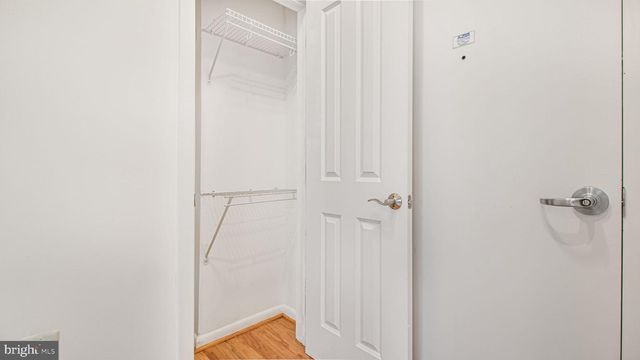 1501 27TH ST SE #406, Washington, DC 20020