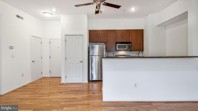 1501 27TH ST SE #406, Washington, DC 20020