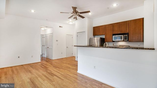 1501 27TH ST SE #406, Washington, DC 20020