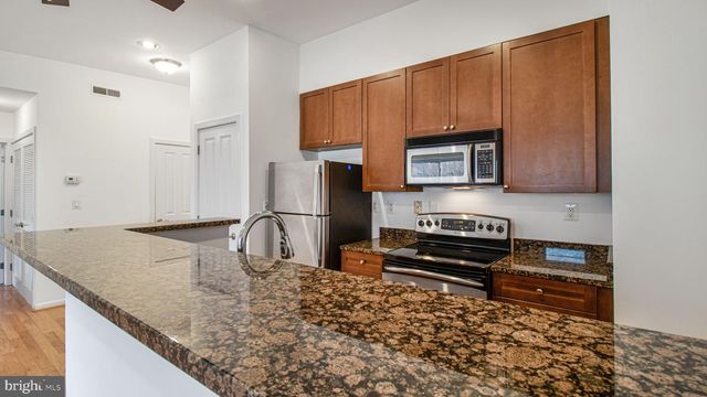 1501 27TH ST SE #406, Washington, DC 20020