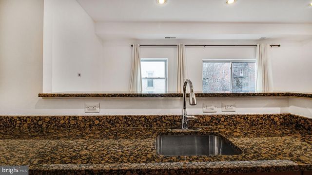 1501 27TH ST SE #406, Washington, DC 20020