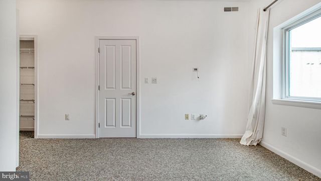 1501 27TH ST SE #406, Washington, DC 20020