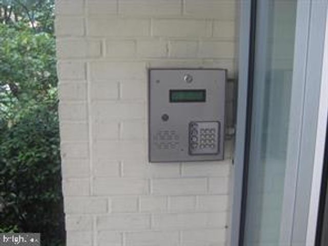 1501 27TH ST SE #406, Washington, DC 20020