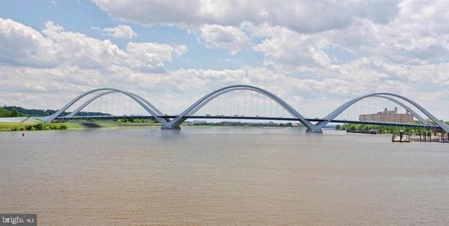 1501 27TH ST SE #406, Washington, DC 20020