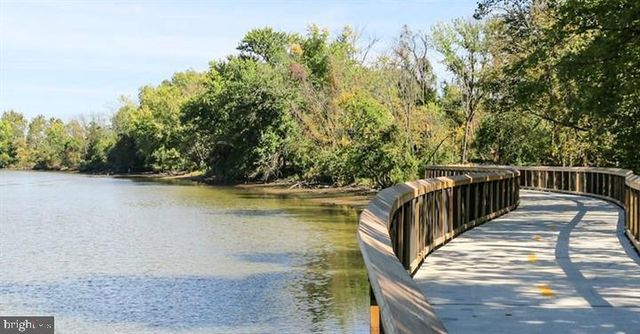 1501 27TH ST SE #406, Washington, DC 20020