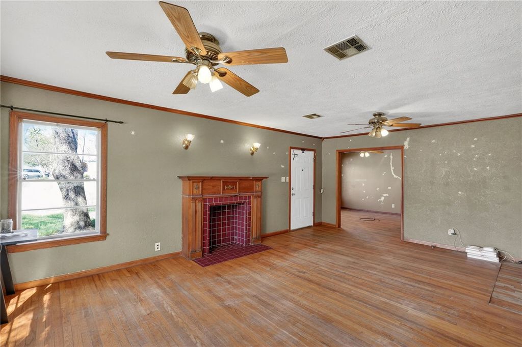 600 East William J Bryan Parkway, Bryan, TX 77803 — photo 5