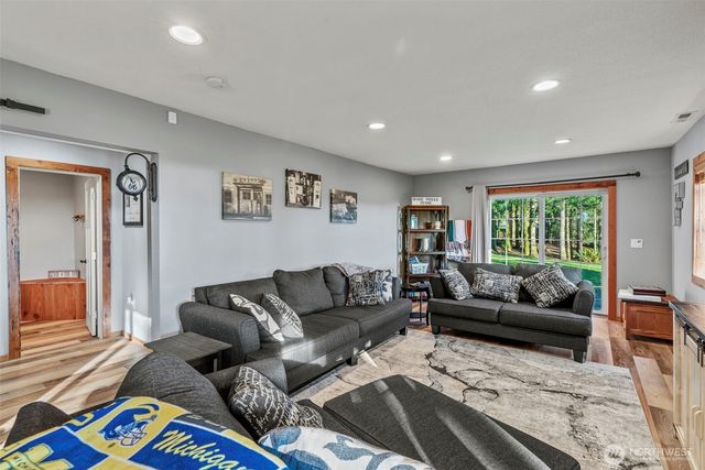 125 Whippoorwill Lane, Longview, WA 98632