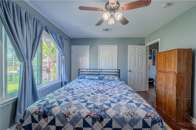 1201 Devon Dr, Corpus Christi, TX 78404