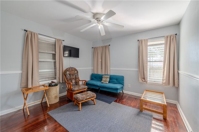 1201 Devon Dr, Corpus Christi, TX 78404