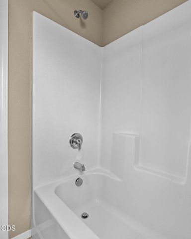 21154 Darnel Avenue, Bend, OR 97702