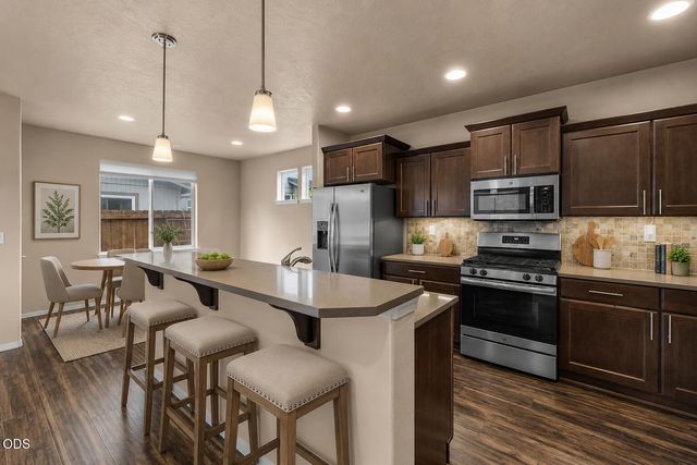 21154 Darnel Avenue, Bend, OR 97702