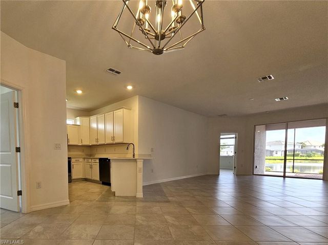 2167 Dragonfruit WAY, Naples, FL 34120
