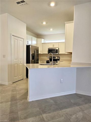 2167 Dragonfruit WAY, Naples, FL 34120