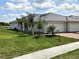 2167 Dragonfruit WAY, Naples, FL 34120