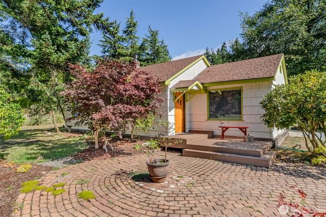 615 SW Camano Drive, Camano Island, WA 98282