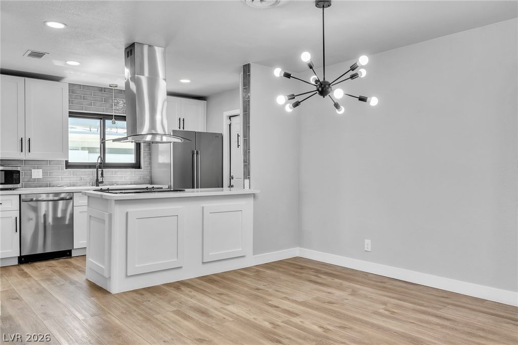 5804 Carmen Boulevard, Las Vegas, NV 89108 — photo 2