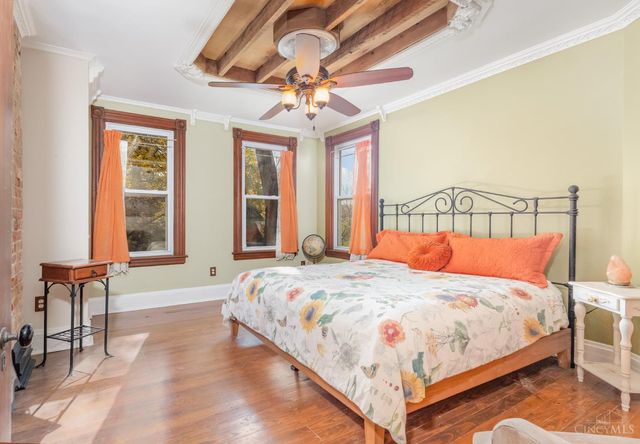 7027 Gracely Drive, Cincinnati, OH 45233