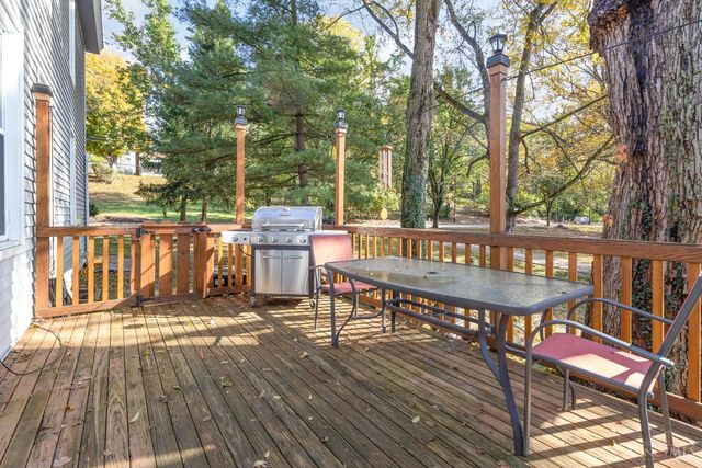 7027 Gracely Drive, Cincinnati, OH 45233