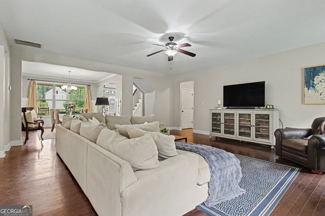 179 Timbercreek Estates Drive, Sharpsburg, GA 30277