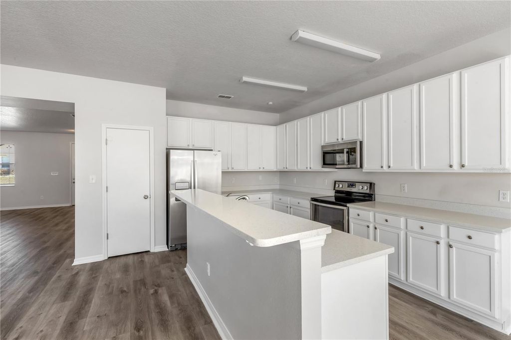 Image 12 of property listing at 4531 GALLBERRY COURT, Orlando, FL 32818