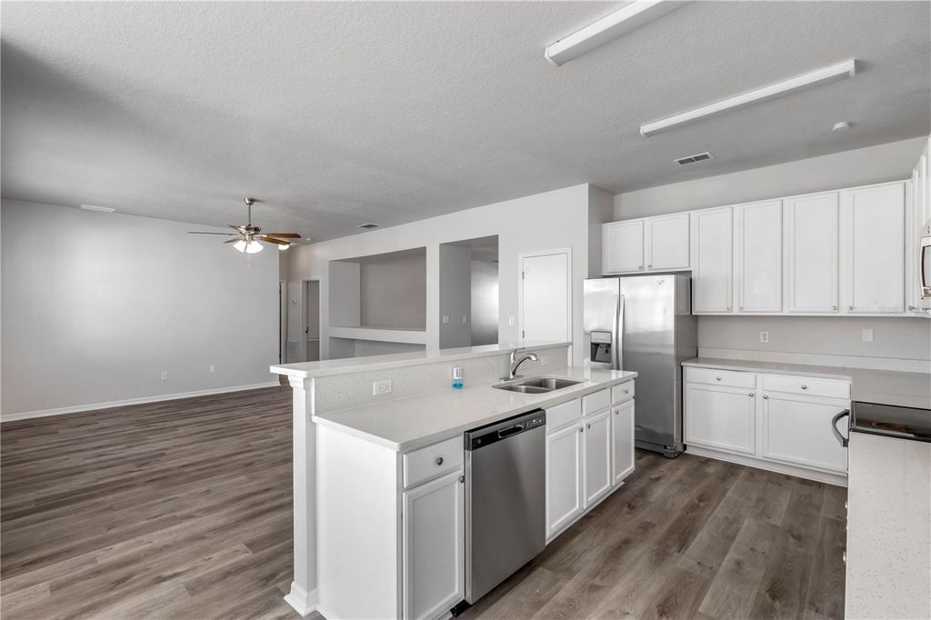 Image 13 of property listing at 4531 GALLBERRY COURT, Orlando, FL 32818