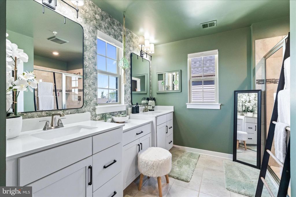 Image 14 of property listing at 6938 CARDOZO ST, New Market, MD 21774