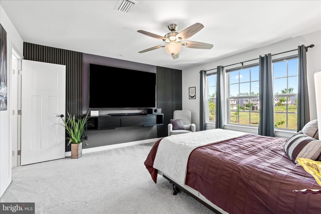 Image 17 of property listing at 6938 CARDOZO ST, New Market, MD 21774