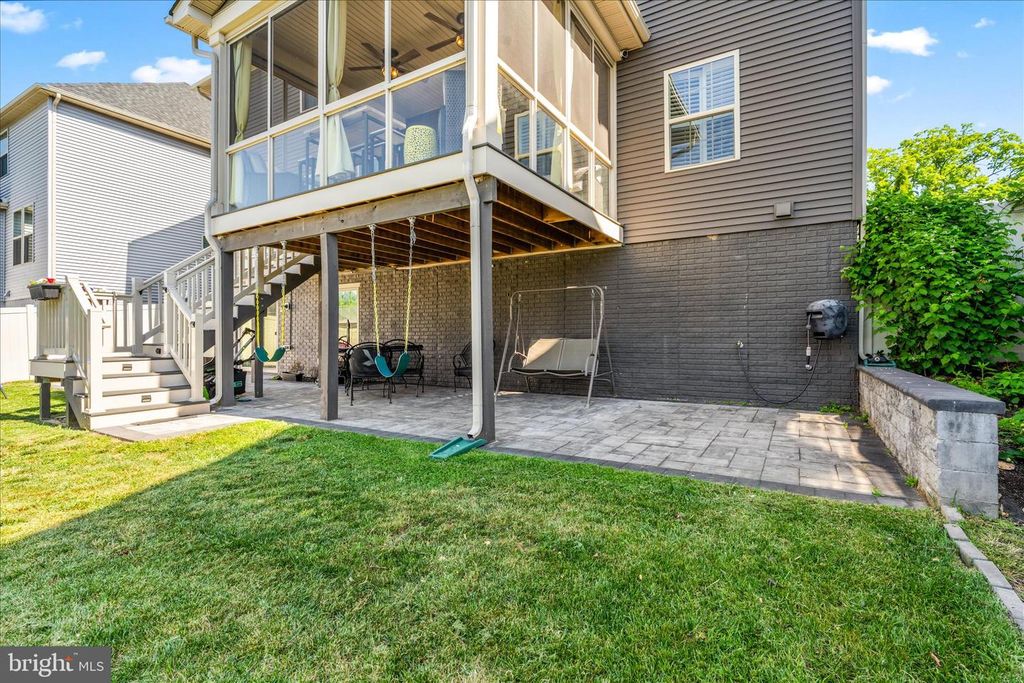 Image 31 of property listing at 6938 CARDOZO ST, New Market, MD 21774