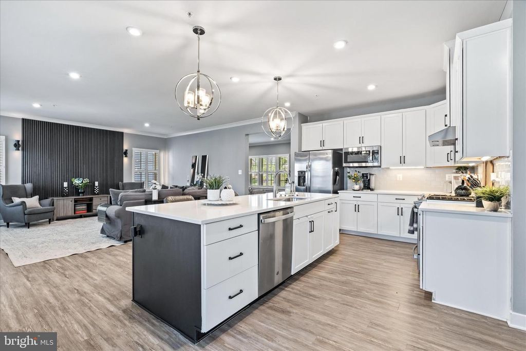 Image 6 of property listing at 6938 CARDOZO ST, New Market, MD 21774
