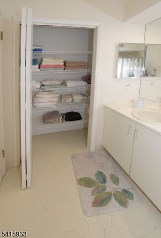 67 Sullivan Dr, West Orange Twp., NJ 07052