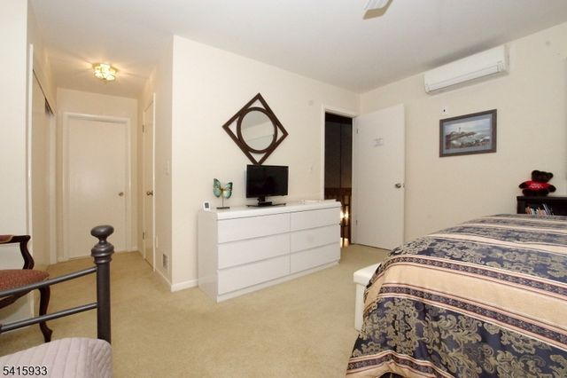 67 Sullivan Dr, West Orange Twp., NJ 07052