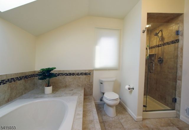 67 Sullivan Dr, West Orange Twp., NJ 07052