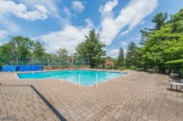 67 Sullivan Dr, West Orange Twp., NJ 07052