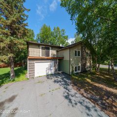 10121 Goodnews Lane, Anchorage, AK 99515