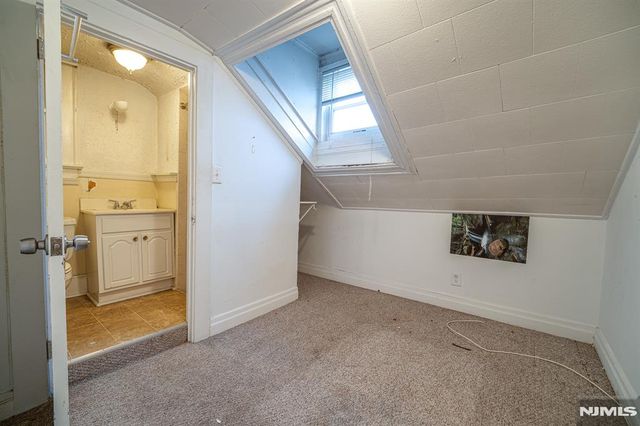 390 Lafayette Street, Newark, NJ 07105