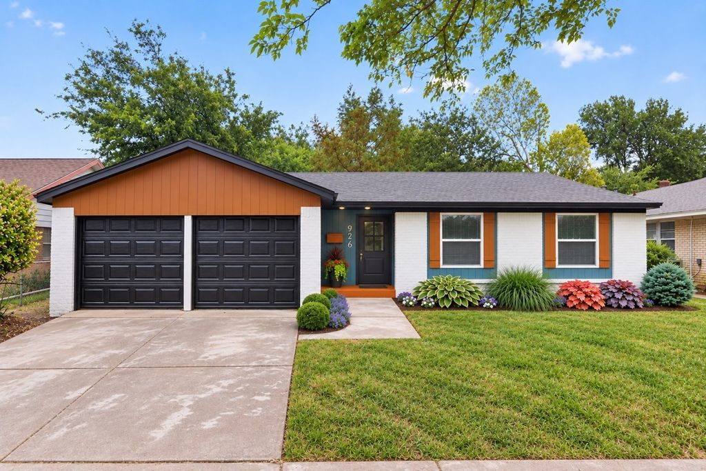926 SE 3rd Street, Grand Prairie, TX 75051 — photo 2