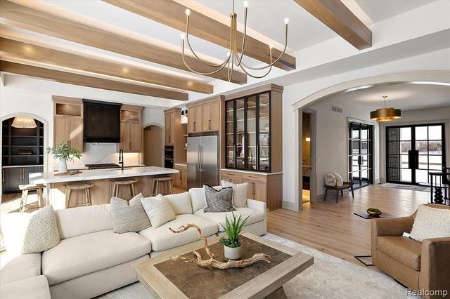 1597 Vista Drive, Oakland, MI 48363