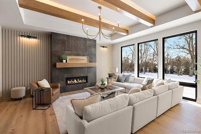 1597 Vista Drive, Oakland, MI 48363