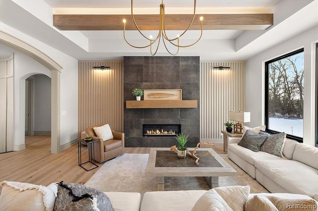 1597 Vista Drive, Oakland, MI 48363