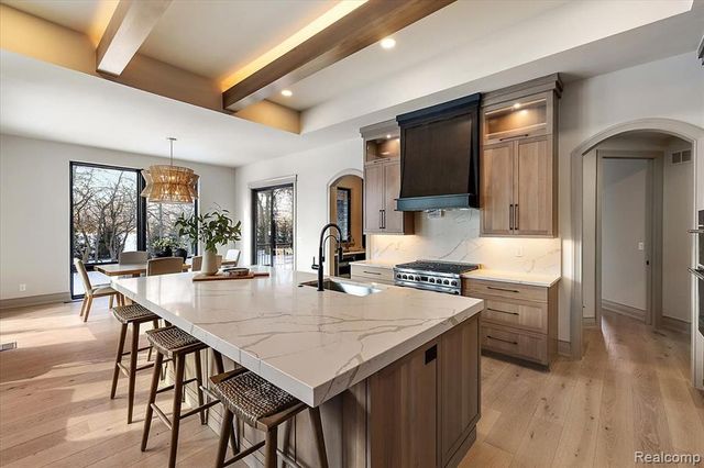 1597 Vista Drive, Oakland, MI 48363