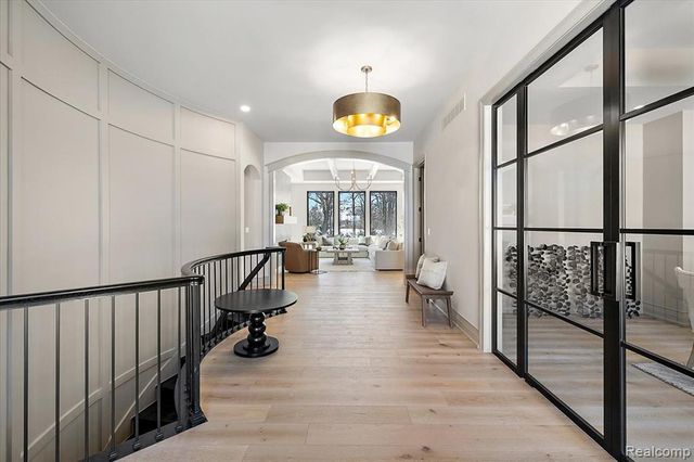 1597 Vista Drive, Oakland, MI 48363