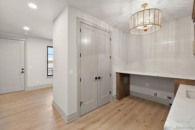 1597 Vista Drive, Oakland, MI 48363